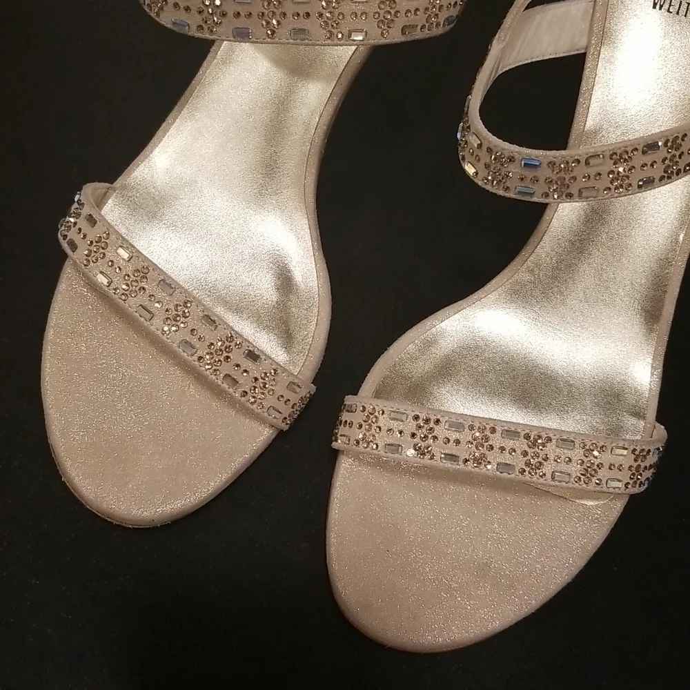 💕STUART WEITZMAN💕 Fireplace Sandal Ankle Strap Heels Light Gold Jewels 9.5